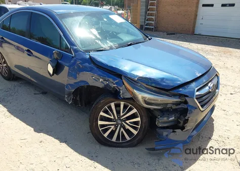 2019 Subaru Legacy 2.5I Premium z USA, uszkodzony, nr VIN 4S3BNAF69K3040445